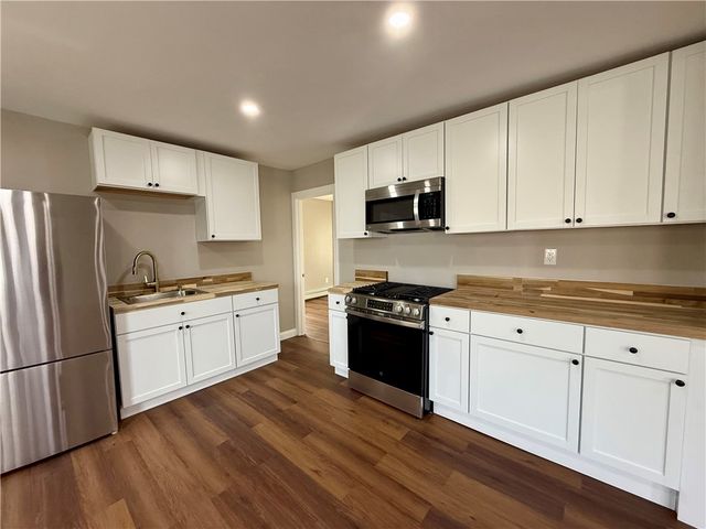 44 Veto Street, Providence, RI 02908