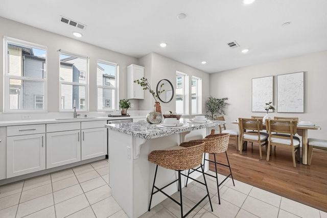 875 Cotati Terrace 4, Sunnyvale, CA 94085