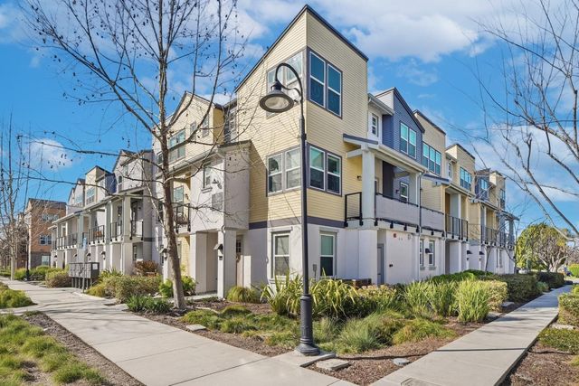 875 Cotati Terrace 4, Sunnyvale, CA 94085