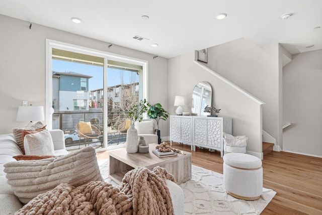 875 Cotati Terrace 4, Sunnyvale, CA 94085