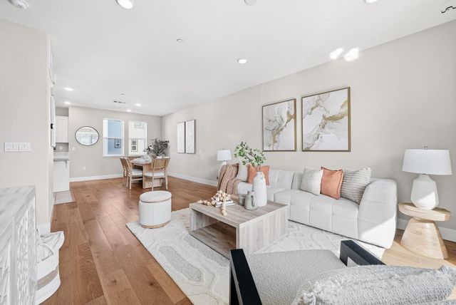 875 Cotati Terrace 4, Sunnyvale, CA 94085