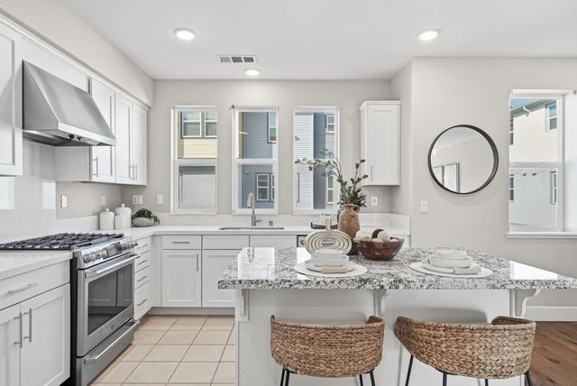 875 Cotati Terrace 4, Sunnyvale, CA 94085