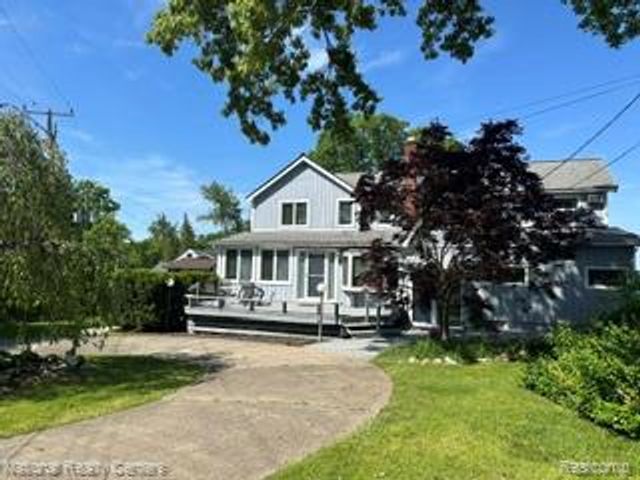 3453 Ormond Road, White Lake, MI 48383