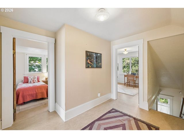 535 N SIMPSON St, Portland, OR 97217