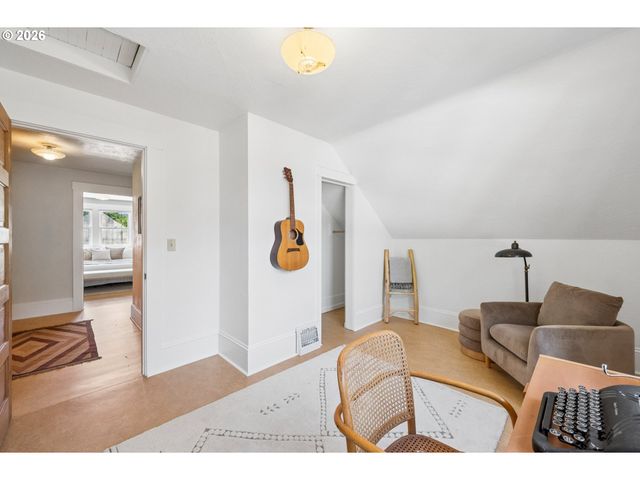 535 N SIMPSON St, Portland, OR 97217
