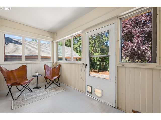 535 N SIMPSON St, Portland, OR 97217