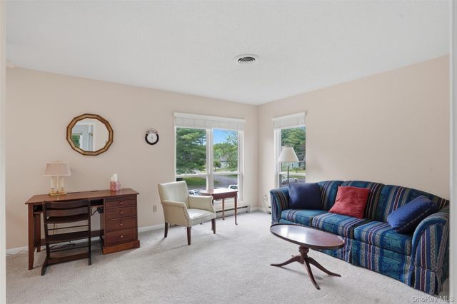 11 Pond Drive W, Rhinebeck, NY 12572