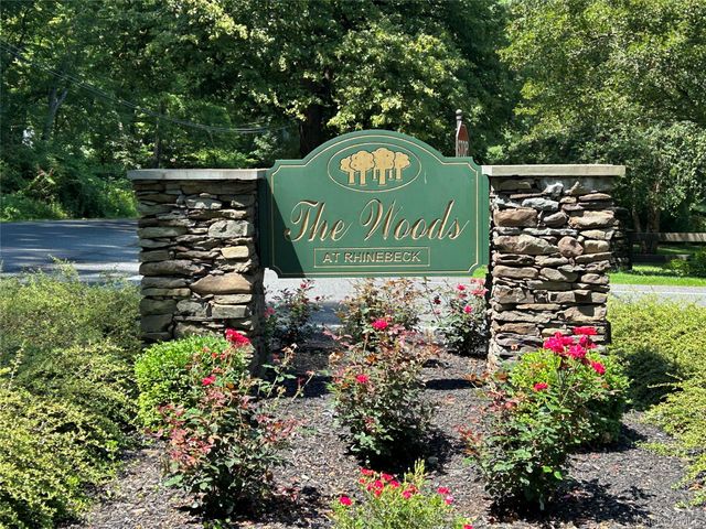 11 Pond Drive W, Rhinebeck, NY 12572