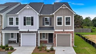 319 Rolling Green Rd, Adairsville, GA 30103