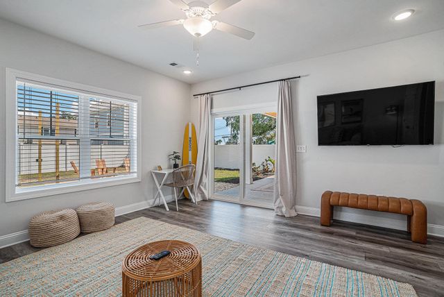 454 Wilcox Ave., Murrells Inlet, SC 29576