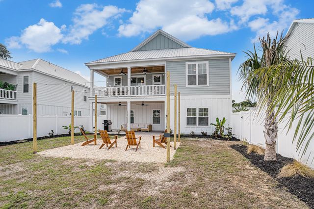 454 Wilcox Ave., Murrells Inlet, SC 29576