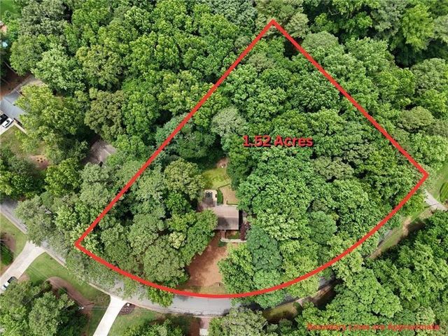 60 Camp Drive, Carrollton, GA 30117