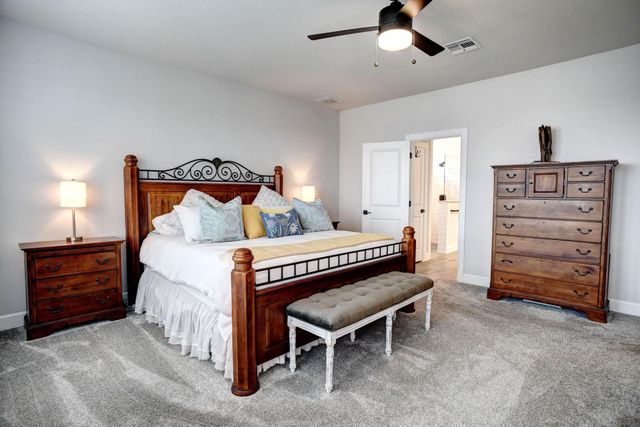 113 Cibolo Creek LOOP, Bastrop, TX 78602