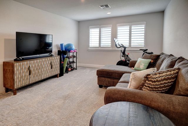 113 Cibolo Creek LOOP, Bastrop, TX 78602