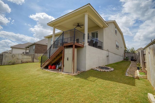 113 Cibolo Creek LOOP, Bastrop, TX 78602