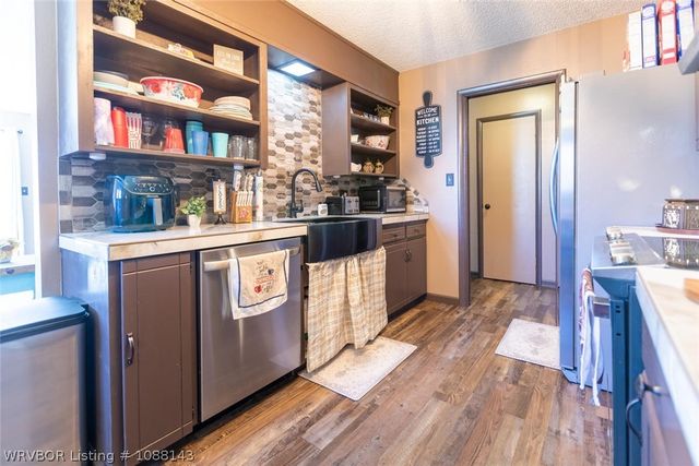 1524 Pineywood Drive, Mcalester, OK 74501