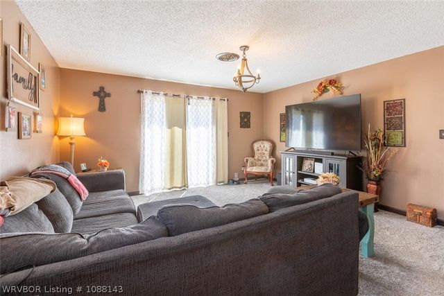 1524 Pineywood Drive, Mcalester, OK 74501