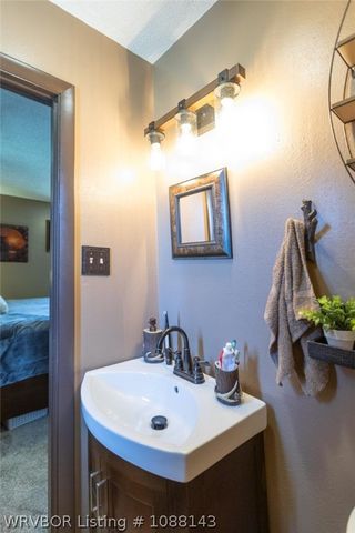 1524 Pineywood Drive, Mcalester, OK 74501