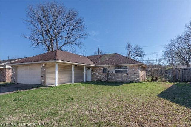 1524 Pineywood Drive, Mcalester, OK 74501