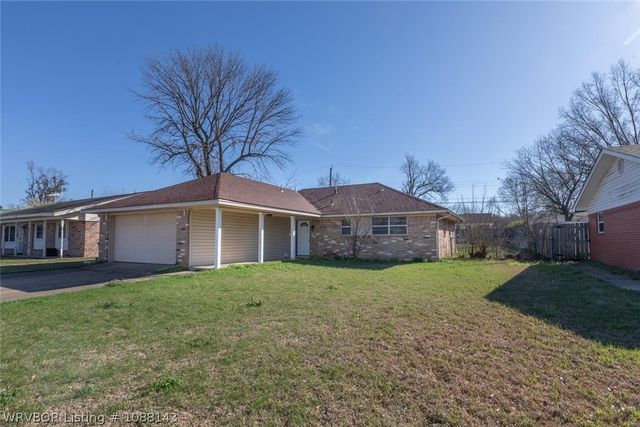 1524 Pineywood Drive, Mcalester, OK 74501