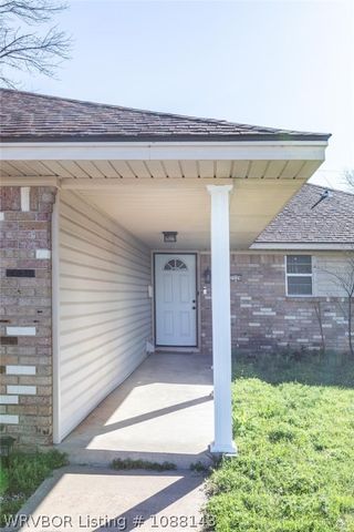 1524 Pineywood Drive, Mcalester, OK 74501
