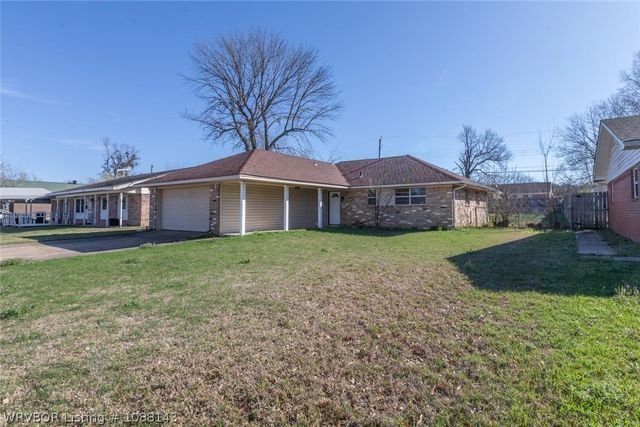 1524 Pineywood Drive, Mcalester, OK 74501