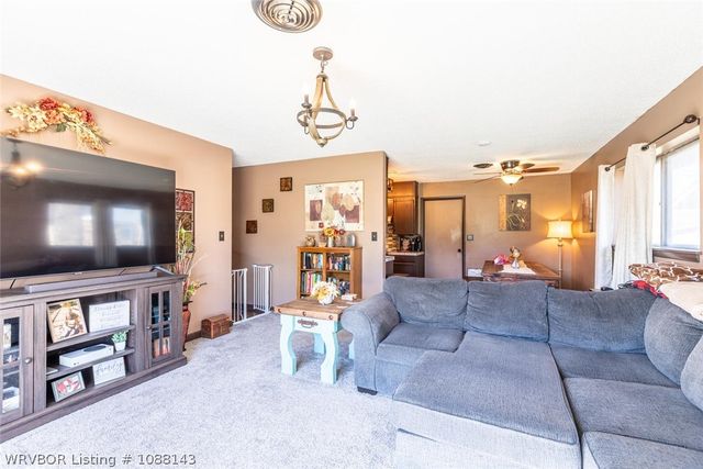 1524 Pineywood Drive, Mcalester, OK 74501