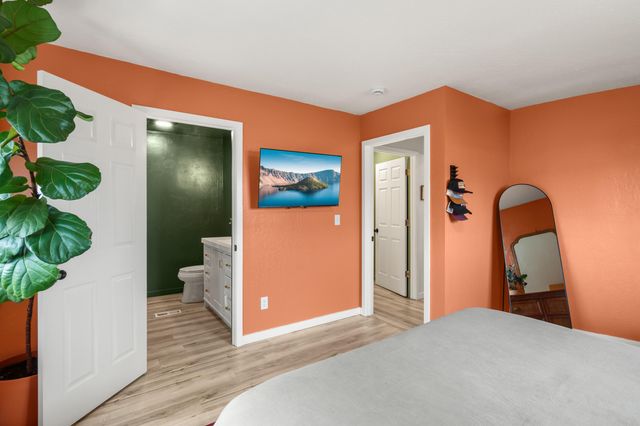 1027 SE M, Grants Pass, OR 97526