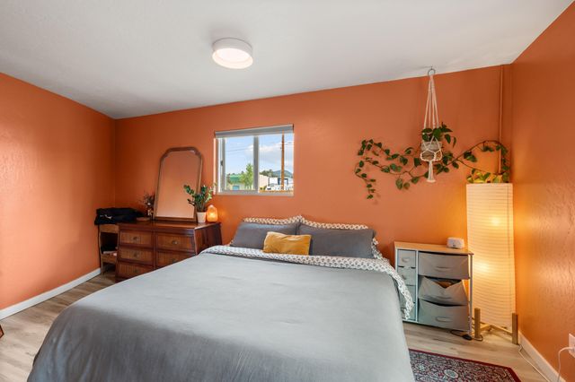 1027 SE M, Grants Pass, OR 97526