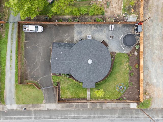 1027 SE M, Grants Pass, OR 97526