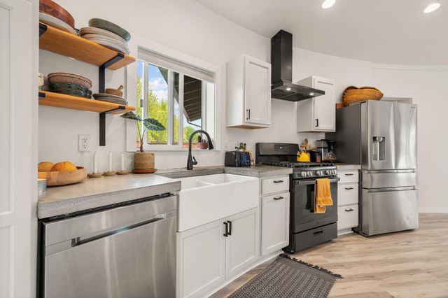 1027 SE M, Grants Pass, OR 97526