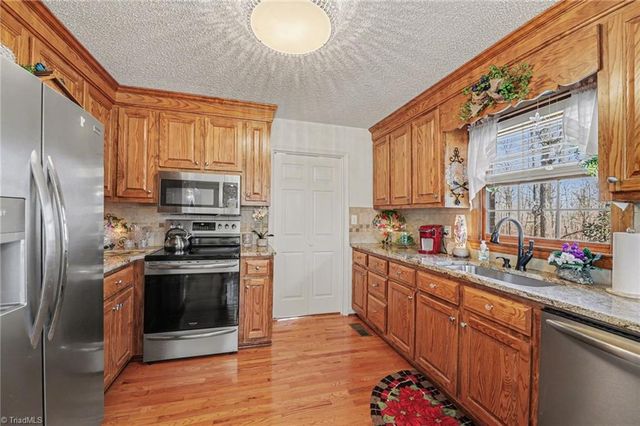 152 Prospectors Way, Lexington, NC 27292