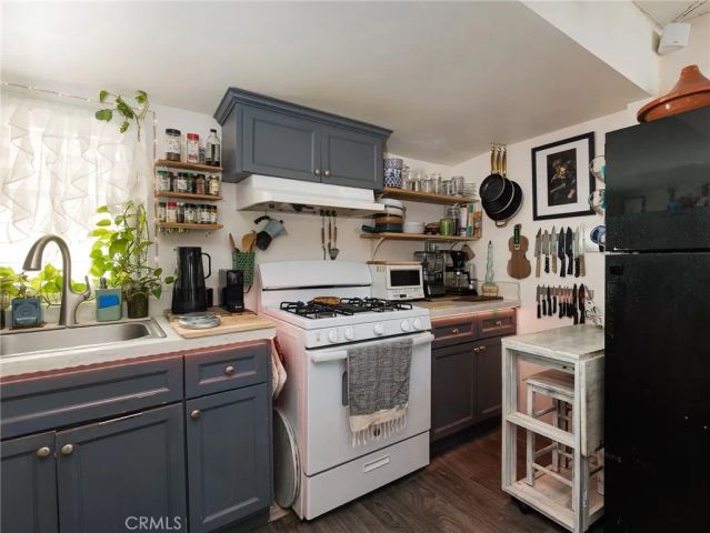 427 E Franklin Avenue, El Segundo, CA 90245