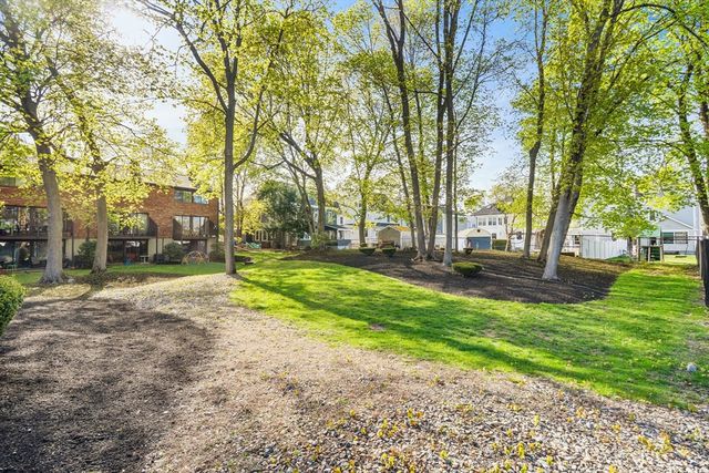 100 Lexington St A2, Belmont, MA 02478