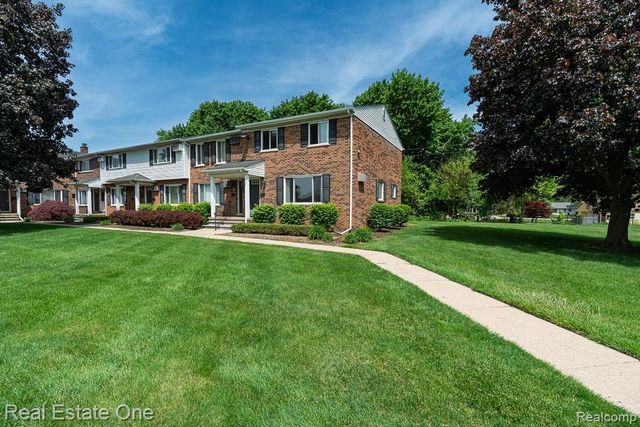 1147 Tienken Court, Rochester Hills, MI 48306