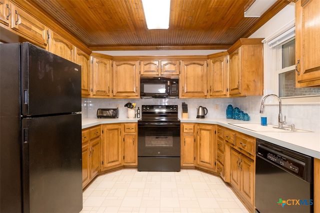 711 End O Trail, Harker Heights, TX 76548