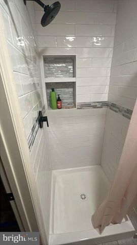 6830 MONTIVIDEO SQUARE CT, Falls Church, VA 22043