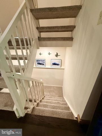 6830 MONTIVIDEO SQUARE CT, Falls Church, VA 22043