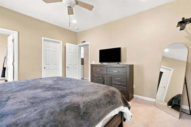 3808 Richland Dr NW, Cedar Rapids, IA 52405