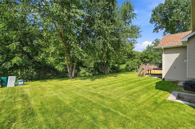 3808 Richland Dr NW, Cedar Rapids, IA 52405