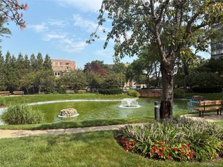 2 Bay Club Drive 10M, Bayside, NY 11360