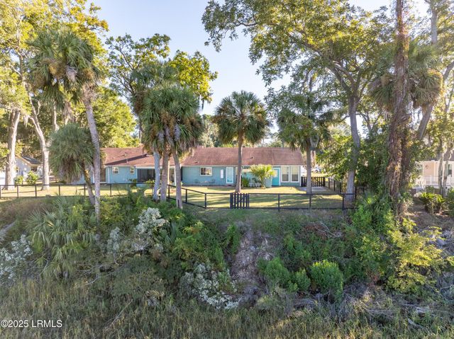 5957 Pleasant Farm Drive, Beaufort, SC 29906