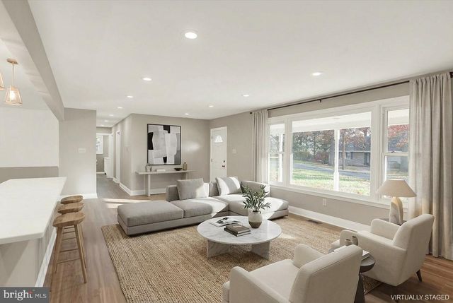 1612 ELBRIDGE RD, Harrisburg, PA 17112