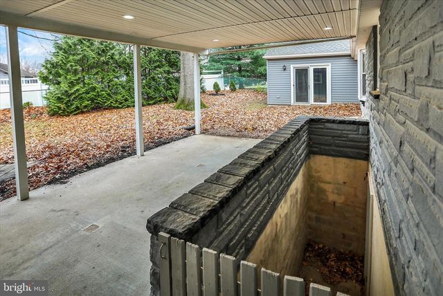 1612 ELBRIDGE RD, Harrisburg, PA 17112