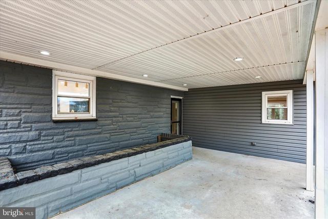 1612 ELBRIDGE RD, Harrisburg, PA 17112