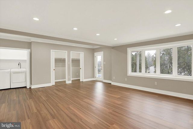 1612 ELBRIDGE RD, Harrisburg, PA 17112