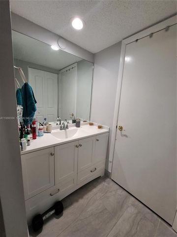 9708 SW 138th Ave 9708, Miami, FL 33186