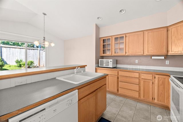 1320 Derby Lane SE, Tumwater, WA 98501