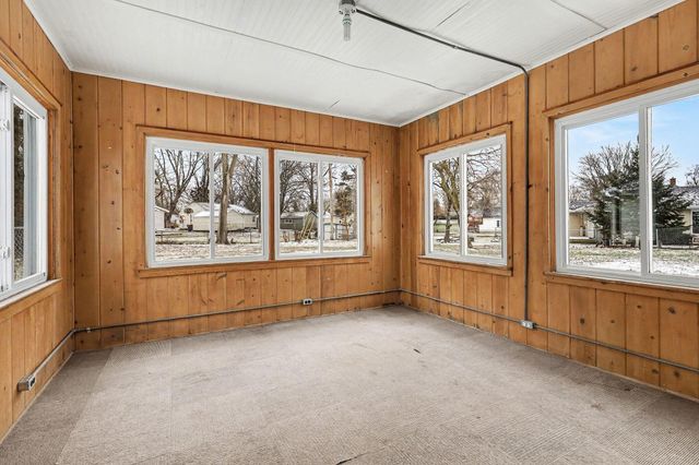 880 Paw Paw Drive, Holland, MI 49423