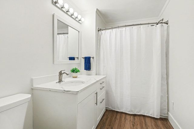 880 Paw Paw Drive, Holland, MI 49423